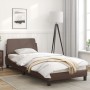 Estructura de cama con cabecero cuero sintético marrón 90x200cm de , Camas y somieres - Ref: Foro24-373120, Precio: 111,72 €,...