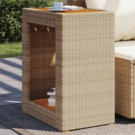 Mesa auxiliar jardín tapa madera ratán PE beige 60x40x75 cm de , Mesas de jardín - Ref: Foro24-366305, Precio: 85,61 €, Descu...