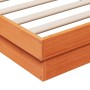 Estructura de cama LED madera maciza pino marrón cera 135x190cm de , Camas y somieres - Ref: Foro24-844422, Precio: 133,67 €,...