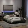 Estructura de cama con luces LED tela gris oscuro 140x200 cm de , Camas y somieres - Ref: Foro24-3213705, Precio: 219,84 €, D...