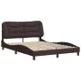 Estructura de cama con luces LED tela marrón oscuro 140x200 cm de , Camas y somieres - Ref: Foro24-3213707, Precio: 223,62 €,...