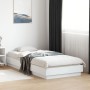 Estructura de cama con luces LED blanco 90x200 cm de , Camas y somieres - Ref: Foro24-839511, Precio: 110,44 €, Descuento: %