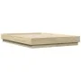 Estructura de cama con luces LED roble Sonoma 135x190 cm de , Camas y somieres - Ref: Foro24-3209816, Precio: 137,30 €, Descu...