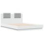 Estructura de cama con cabecero y luces LED blanco 120x200 cm de , Camas y somieres - Ref: Foro24-3210017, Precio: 195,72 €, ...