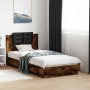 Cama con cabecero madera de ingeniería roble ahumado 75x190 cm de , Camas y somieres - Ref: Foro24-3209979, Precio: 131,49 €,...