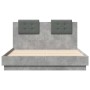 Cama con cabecero madera de ingeniería gris hormigón 120x190 cm de , Camas y somieres - Ref: Foro24-3209964, Precio: 171,61 €...