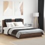 Cama con cabecero madera de ingeniería marrón roble 120x200 cm de , Camas y somieres - Ref: Foro24-3209932, Precio: 167,80 €,...