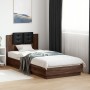 Cama con cabecero madera de ingeniería marrón roble 100x200 cm de , Camas y somieres - Ref: Foro24-3209939, Precio: 160,25 €,...