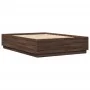 Estructura cama con luces LED madera marrón roble 160x200 cm de , Camas y somieres - Ref: Foro24-3209603, Precio: 179,14 €, D...