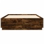 Estructura de cama madera de ingeniería roble ahumado 140x200cm de , Camas y somieres - Ref: Foro24-3209706, Precio: 154,41 €...