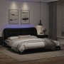 Estructura de cama con luz LED cuero PE negro blanco 180x200 cm de , Camas y somieres - Ref: Foro24-3213953, Precio: 264,17 €...