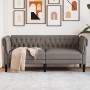 Sofá Chesterfield de 2 plazas tela gris taupe de , Sofás - Ref: Foro24-372552, Precio: 253,77 €, Descuento: %