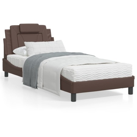 Estructura de cama con cabecero cuero sintético marrón 90x200cm de , Camas y somieres - Ref: Foro24-3208070, Precio: 133,87 €...