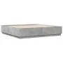 Estructura cama con luces LED madera gris hormigón 200x200 cm de , Camas y somieres - Ref: Foro24-3209586, Precio: 187,24 €, ...