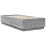 Estructura de cama con luces LED madera gris Sonoma 90x200 cm de , Camas y somieres - Ref: Foro24-3209637, Precio: 139,53 €, ...