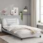 Estructura cama con LED cuero sintético blanco negro 100x200 cm de , Camas y somieres - Ref: Foro24-3213919, Precio: 163,08 €...