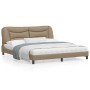 Estructura de cama con luz LED cuero PE capuchino 180x200 cm de , Camas y somieres - Ref: Foro24-3213952, Precio: 248,43 €, D...