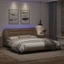 Estructura de cama con luz LED cuero PE capuchino 180x200 cm de , Camas y somieres - Ref: Foro24-3213952, Precio: 248,43 €, D...