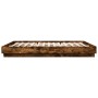 Estructura de cama con luces LED roble ahumado 180x200 cm de , Camas y somieres - Ref: Foro24-3209776, Precio: 188,28 €, Desc...