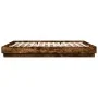 Estructura de cama con luces LED roble ahumado 180x200 cm de , Camas y somieres - Ref: Foro24-3209776, Precio: 185,38 €, Desc...