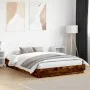 Estructura de cama con luces LED roble ahumado 140x200 cm de , Camas y somieres - Ref: Foro24-3209797, Precio: 174,17 €, Desc...