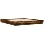 Estructura de cama con luces LED roble ahumado 200x200 cm de , Camas y somieres - Ref: Foro24-3209769, Precio: 155,91 €, Desc...