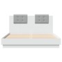 Estructura de cama con cabecero y luces LED blanco 140x200 cm de , Camas y somieres - Ref: Foro24-3210010, Precio: 196,15 €, ...