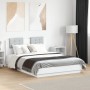 Estructura de cama con cabecero y luces LED blanco 120x190 cm de , Camas y somieres - Ref: Foro24-3210052, Precio: 223,58 €, ...