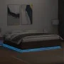 Estructura de cama con luces LED madera roble marrón 200x200 cm de , Camas y somieres - Ref: Foro24-3209589, Precio: 190,97 €...