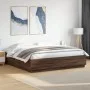 Estructura de cama con luces LED madera roble marrón 200x200 cm de , Camas y somieres - Ref: Foro24-3209589, Precio: 190,97 €...