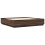 Estructura de cama con luces LED madera roble marrón 200x200 cm de , Camas y somieres - Ref: Foro24-3209589, Precio: 190,97 €...