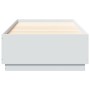 Estructura de cama con LED madera ingeniería blanco 100x200 cm de , Camas y somieres - Ref: Foro24-3209625, Precio: 139,78 €,...