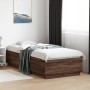 Estructura de cama con luces LED madera roble marrón 90x200 cm de , Camas y somieres - Ref: Foro24-3209638, Precio: 138,40 €,...