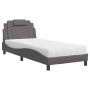 Cama con colchón cuero sintético gris 90x190 cm de , Camas y somieres - Ref: Foro24-3208764, Precio: 266,25 €, Descuento: %