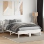 Estructura de cama con cabecero madera pino blanco 140x190 cm de vidaXL, Camas y somieres - Ref: Foro24-842767, Precio: 135,1...