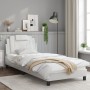 Estructura cama con luces LED cuero sintético blanco 90x200 cm de vidaXL, Camas y somieres - Ref: Foro24-3213995, Precio: 152...