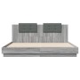 Cama con cabecero madera de ingeniería gris Sonoma 180x200 cm de vidaXL, Camas y somieres - Ref: Foro24-3209903, Precio: 205,...