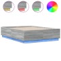 Estructura cama con luces LED madera gris Sonoma 135x190 cm de vidaXL, Camas y somieres - Ref: Foro24-3209651, Precio: 174,48...