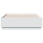 Estructura de cama con LED madera ingeniería blanco 135x190 cm de vidaXL, Camas y somieres - Ref: Foro24-3209646, Precio: 171...