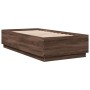 Estructura de cama madera de ingeniería marrón roble 90x190 cm de vidaXL, Camas y somieres - Ref: Foro24-3209757, Precio: 112...