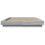 Estructura cama con luces LED madera gris Sonoma 140x200 cm de vidaXL, Camas y somieres - Ref: Foro24-3281103, Precio: 187,38...