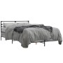 Estructura cama madera ingeniería metal gris Sonoma 135x190 cm de vidaXL, Camas y somieres - Ref: Foro24-3280075, Precio: 138...