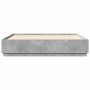 Estructura de cama madera de ingeniería gris hormigón 200x200cm de vidaXL, Camas y somieres - Ref: Foro24-3209677, Precio: 16...