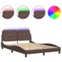 Estructura cama con luces LED cuero sintético marrón 120x200 cm de vidaXL, Camas y somieres - Ref: Foro24-3214098, Precio: 20...