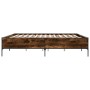Estructura cama madera ingeniería metal roble ahumado 200x200cm de vidaXL, Camas y somieres - Ref: Foro24-3279779, Precio: 15...