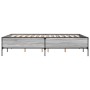 Estructura cama madera ingeniería metal gris Sonoma 135x190 cm de vidaXL, Camas y somieres - Ref: Foro24-3279815, Precio: 146...