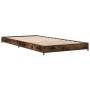 Estructura cama madera ingeniería metal roble humo 100x200 cm de vidaXL, Camas y somieres - Ref: Foro24-845173, Precio: 70,17...