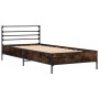 Estructura cama madera ingeniería metal roble ahumado 90x200 cm de vidaXL, Camas y somieres - Ref: Foro24-845584, Precio: 75,...