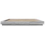 Estructura de cama con luces LED madera gris Sonoma 200x200 cm de vidaXL, Camas y somieres - Ref: Foro24-3281075, Precio: 207...