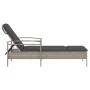 Sun lounger with light gray synthetic rattan cushion 63x200x81 cm by vidaXL, Loungers - Ref: Foro24-368304, Price: 165,79 €, ...